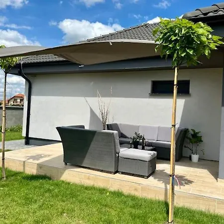 Dom Pri Jazere 23 Minut Od Bratislavy Villa Oldza Exterior photo